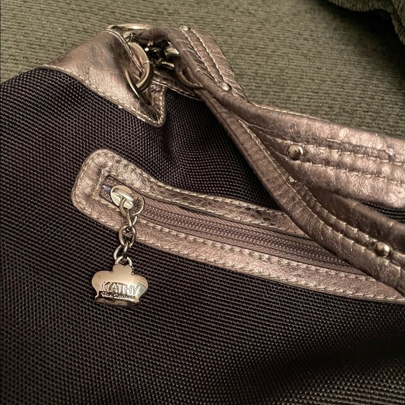 Kathy Van Zeeland Black/Silver Bag - Picture 9 of 10